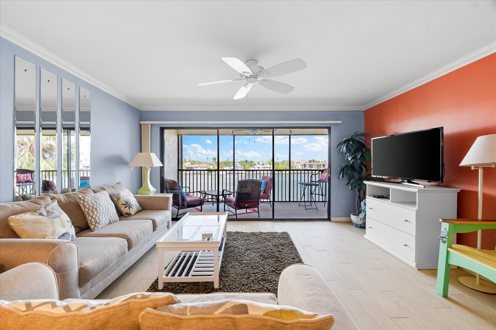 coastal decor with natural tones inside Bayview Beauty Siesta Key